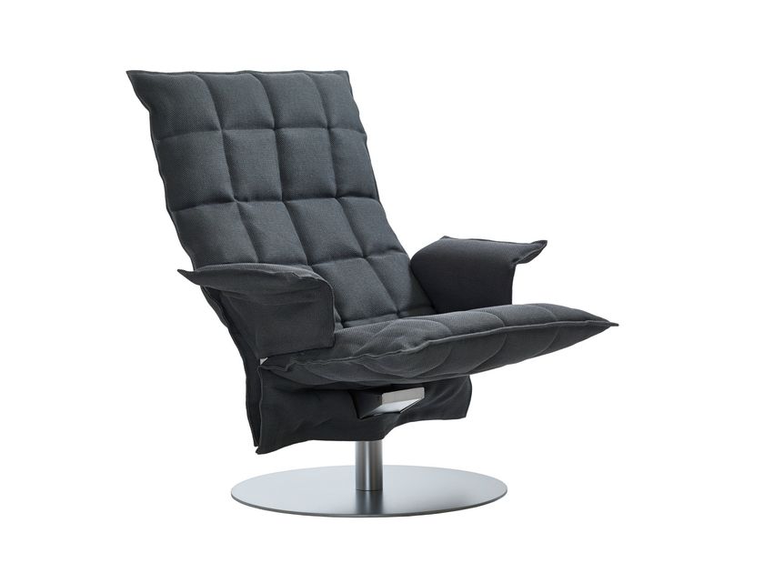 Woodnotes
SWIVEL K CHAIR
Swivel fabric armchair