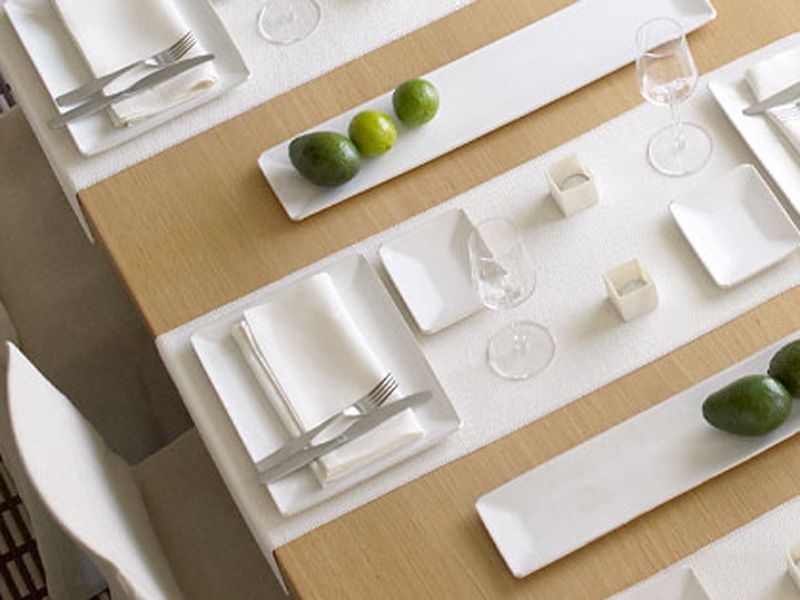 Woodnotes
Table runner
Paper yarn Table runner