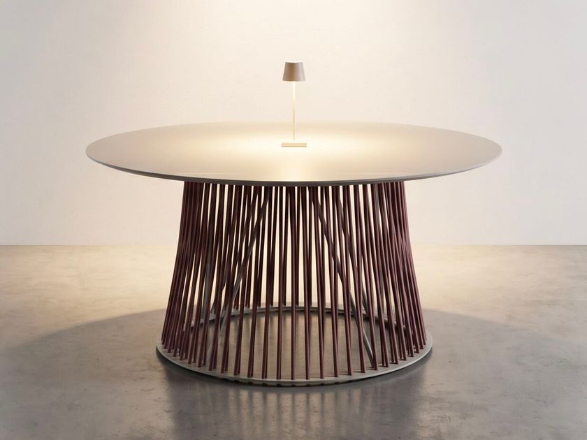 WOOMEY & K
UD SERVE SMALL XS 100
Round aluminium and rope coffee table