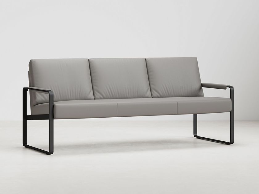WORKSPACE
DETROIT
Straight 3 seater leather sofa