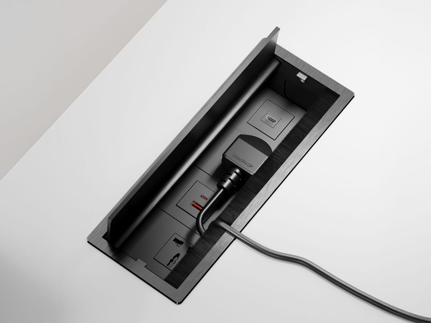 WORKSPACE
FLIP
Power data and HDMI module