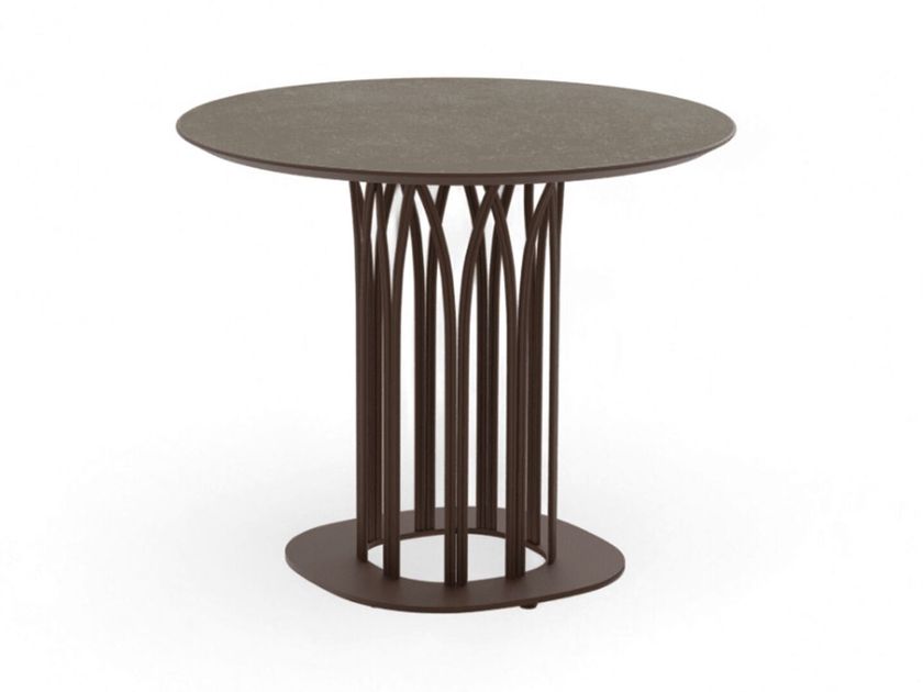 YAAZ
KORU
Round aluminium garden table