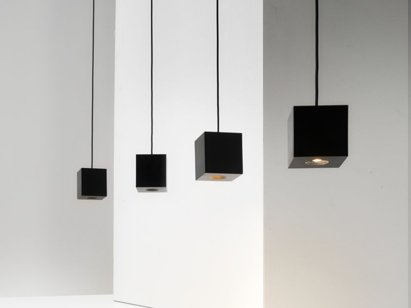 ZAVA
MARK
LED metal pendant lamp
