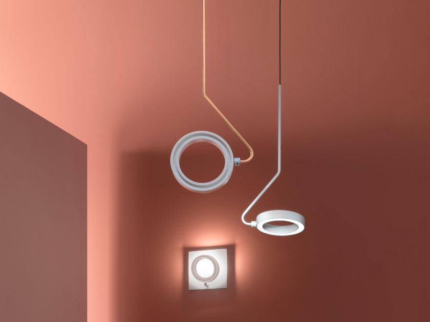 ZAVA
META
LED swivel metal pendant lamp
