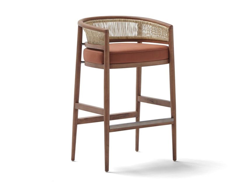 Zavotti
NUSA
High solid wood stool with back