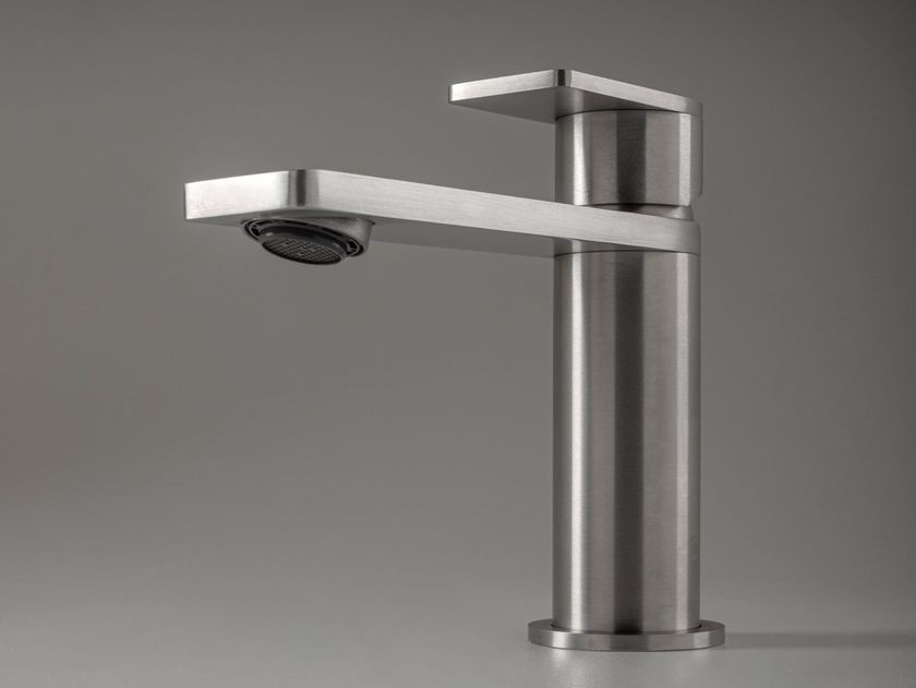 ZAZZERI
Q316 34001201A00 / 3400MA01A00
Countertop stainless steel bidet mixer
