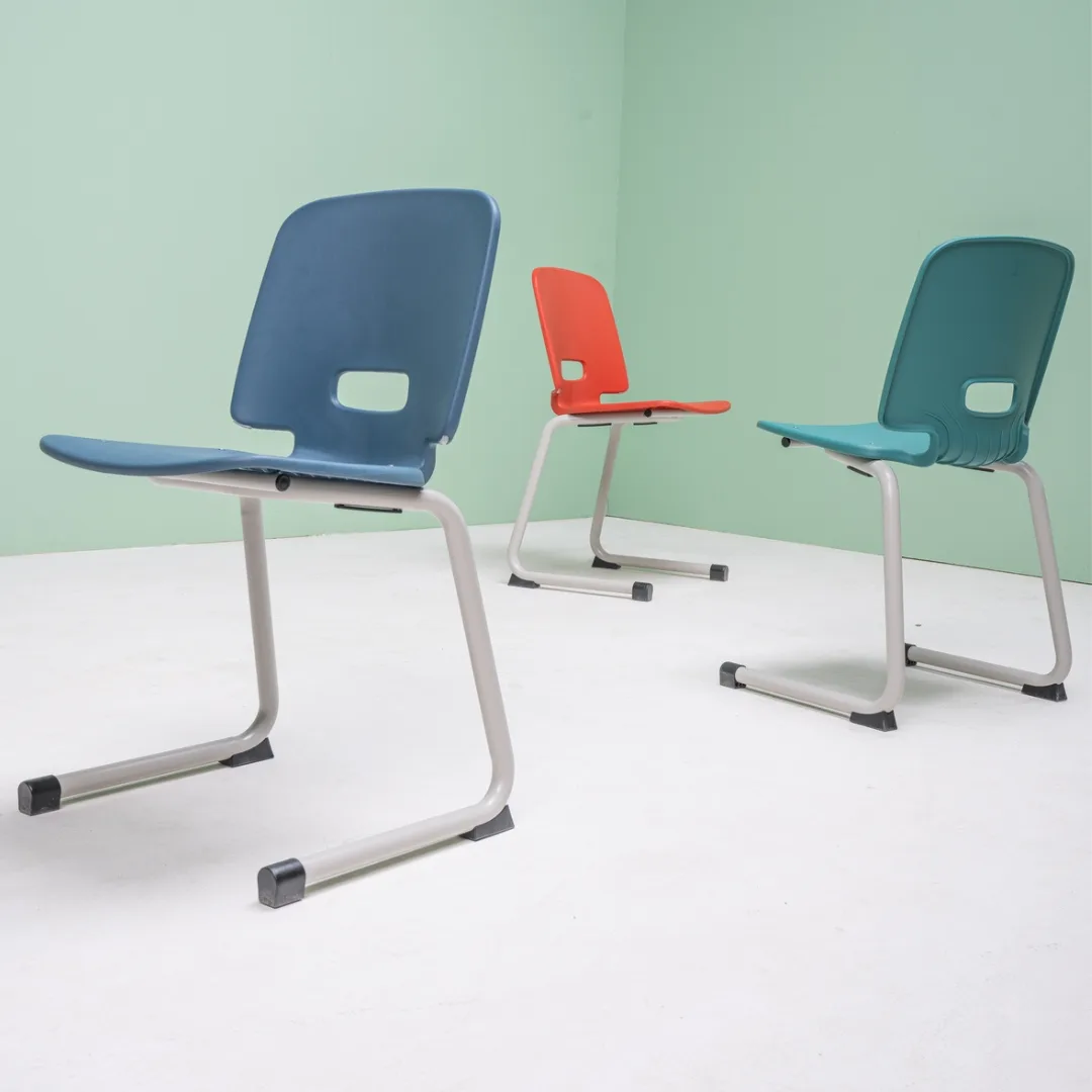 Iris Стул с С-образными ножками — 7